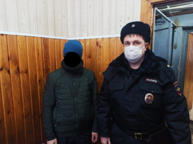 В подъезде Рязани задержан подозреваемый в угрозе убийством мужчина